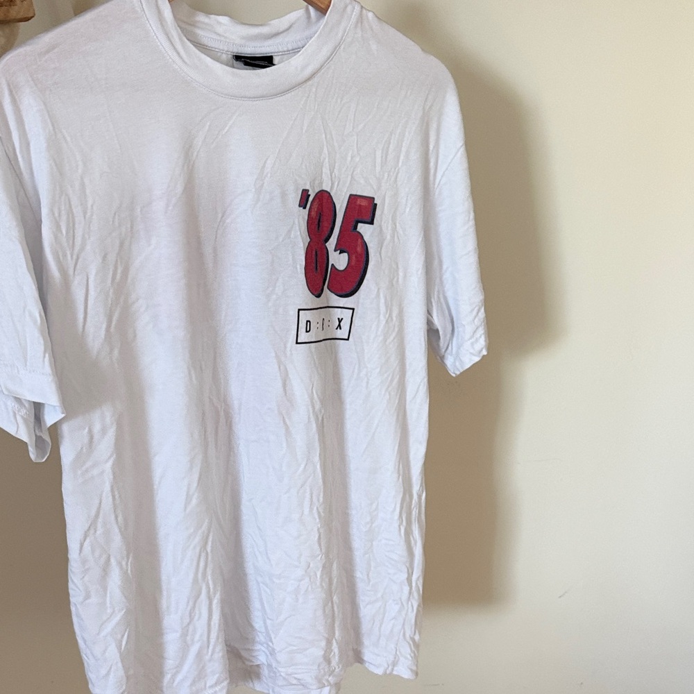 White '85 Graphic Short Sleeve Tee by